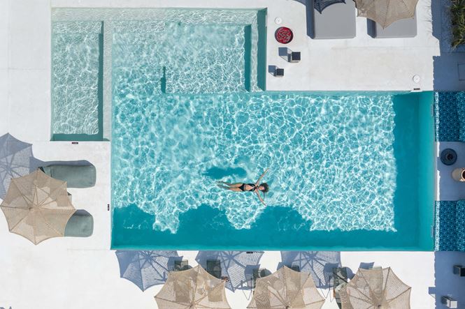 swimming pool Koukoumi Hotel
