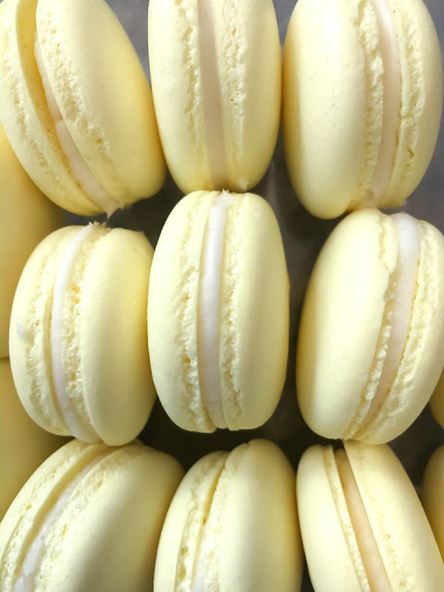 Macarons λεμονιού με aquafaba